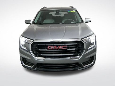 Used 2023 GMC Terrain SLE w/ Driver Convenience Package FWD image 10