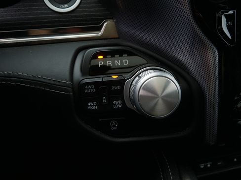 Used 2019 RAM 1500 Limited w/ Advanced Safety Group AWD/4WD image 29