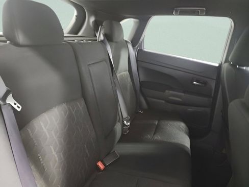 Used 2025 Mitsubishi Outlander Sport AWD image 21