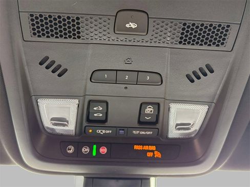 Used 2024 Cadillac XT6 Sport image 29