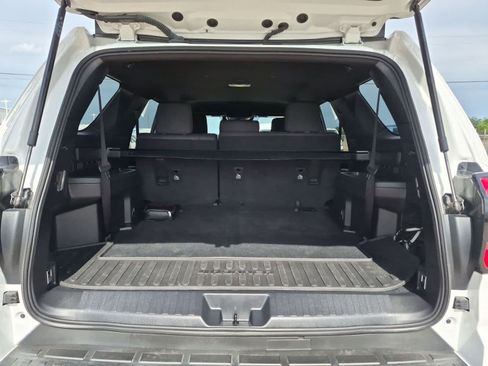 Used 2025 Toyota 4Runner SR5 AWD/4WD image 24