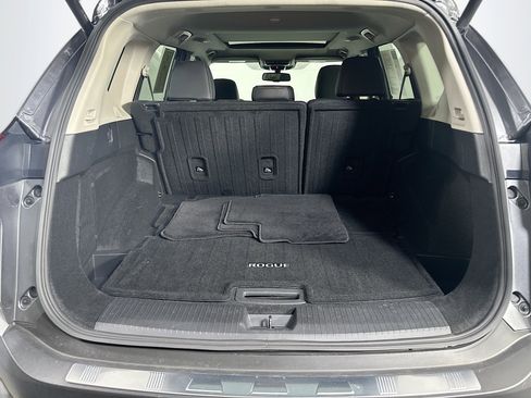 Used 2023 Nissan Rogue SL image 28