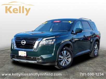 Used 2024 Nissan Pathfinder SL