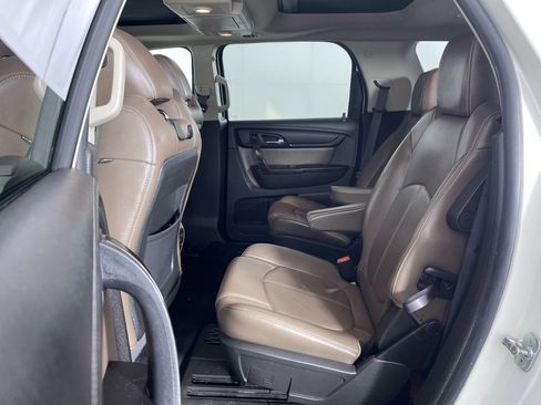 Used 2014 GMC Acadia SLT image 23