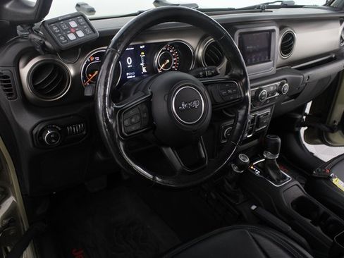 Used 2020 Jeep Gladiator Sport w/ Quick Order Package 24S image 8