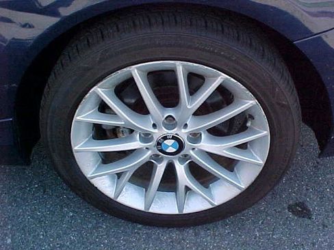 Used 2016 BMW 228i xDrive Coupe image 9