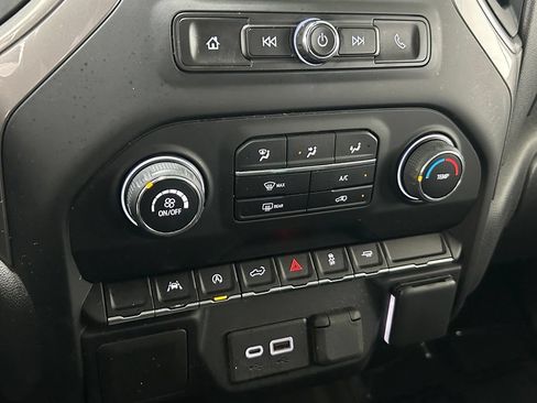 Used 2022 Chevrolet Silverado 1500 Custom RWD image 24
