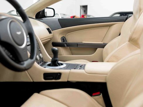 Used 2006 Aston Martin DB9 Volante RWD image 51