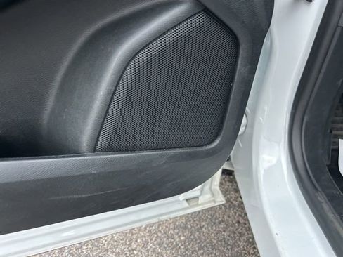 Used 2023 Ford Edge SEL image 14