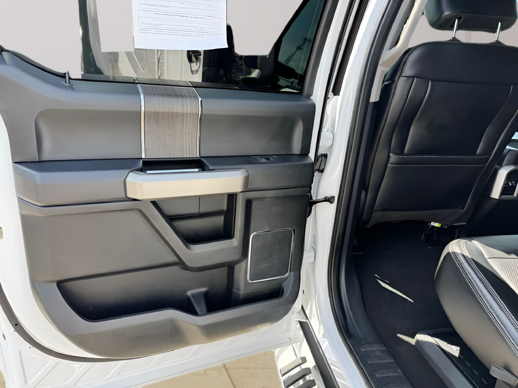Used 2020 Ford F350 Lariat w/ Chrome Package AWD/4WD image 30