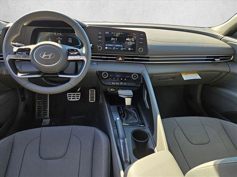 New 2025 Hyundai Elantra Sport image 14