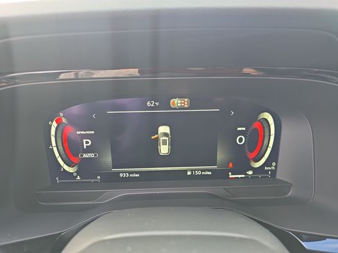 Used 2026 Nissan Pathfinder Platinum AWD/4WD image 27