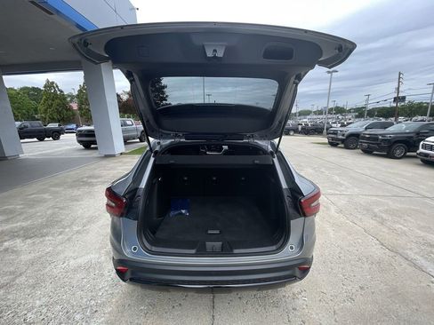 Certified 2025 Chevrolet Trax RS w/ Driver Confidence Package FWD image 24