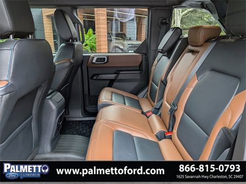 Used 2024 Ford Bronco Outer Banks image 13