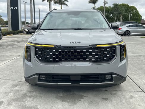 New 2026 Kia Carnival SX Prestige FWD image 3