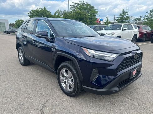 Used 2025 Toyota RAV4 XLE AWD/4WD image 10