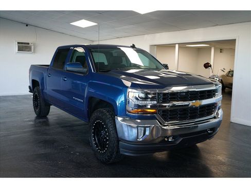 Used 2017 Chevrolet Silverado 1500 LT w/ All Star Edition image 9