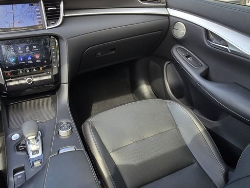 Used 2019 INFINITI QX50 Essential w/ Premium Heat Package image 16