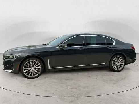 Used 2022 BMW 750i xDrive w/ Luxury Rear Seating Package AWD/4WD image 8