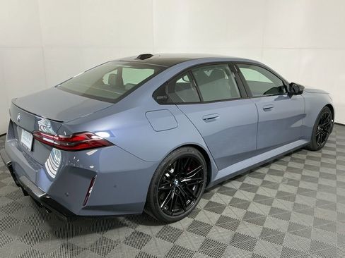 New 2026 BMW M5 w/ Executive Package image 4