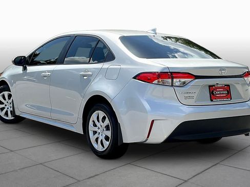 Used 2026 Toyota Corolla LE FWD image 12