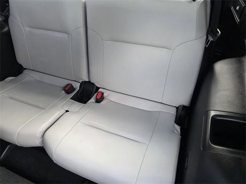 Used 2024 Mitsubishi Outlander SEL image 21