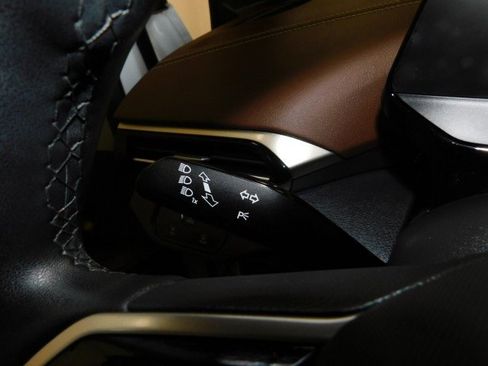 Used 2023 Volkswagen ID.4 Pro image 21