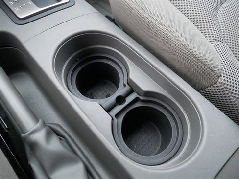 Used 2019 Nissan Frontier SV image 34