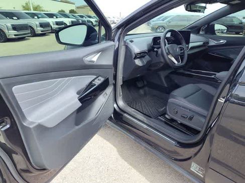 Used 2023 Volkswagen ID.4 Pro S image 5