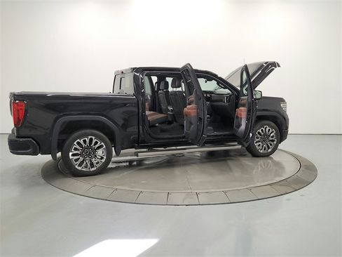 Used 2023 GMC Sierra 1500 Denali Ultimate image 15
