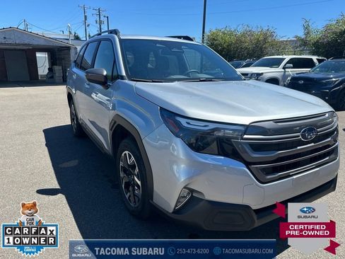Used 2025 Subaru Forester Premium AWD/4WD image 5