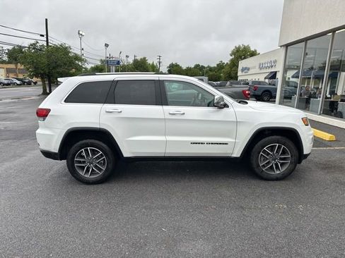 Used 2021 Jeep Grand Cherokee Limited AWD/4WD image 3