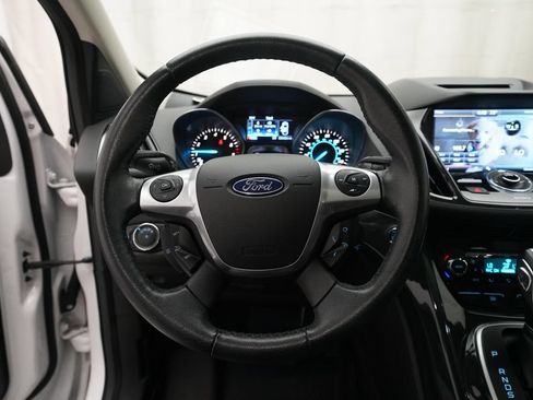 Used 2014 Ford Escape Titanium w/ Equipment Group 401A AWD/4WD image 4