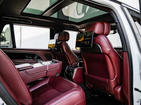 Used 2023 Land Rover Range Rover Long Wheelbase Autobiography image 74