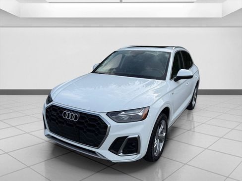 Used 2023 Audi Q5 2.0T Premium Plus w/ Premium Plus Package AWD/4WD image 10