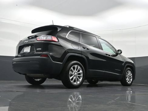 Used 2019 Jeep Cherokee Latitude w/ Popular Appearance Group FWD image 33