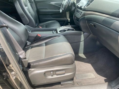 Certified 2023 Honda Ridgeline RTL image 32