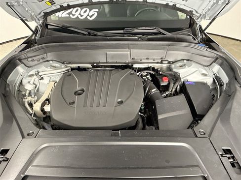 Certified 2024 Volvo XC90 B5 Core w/ Protection Package Premier image 31
