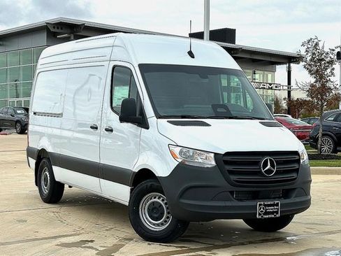 Used 2025 Mercedes-Benz Sprinter 2500 image 1