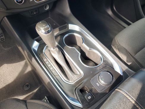 Used 2019 Chevrolet Traverse LS image 27