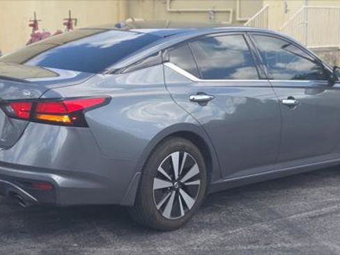 Used 2021 Nissan Altima 2.5 SL FWD image 7