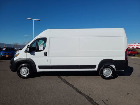 New 2026 RAM ProMaster 2500 w/ Premium Convenience Group image 11