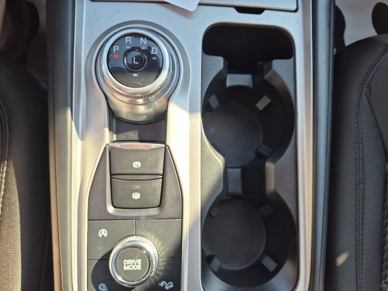 Used 2023 Ford Explorer XLT AWD/4WD image 26