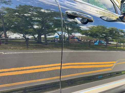 Used 2020 Kia Telluride SX w/ Towing Package image 2