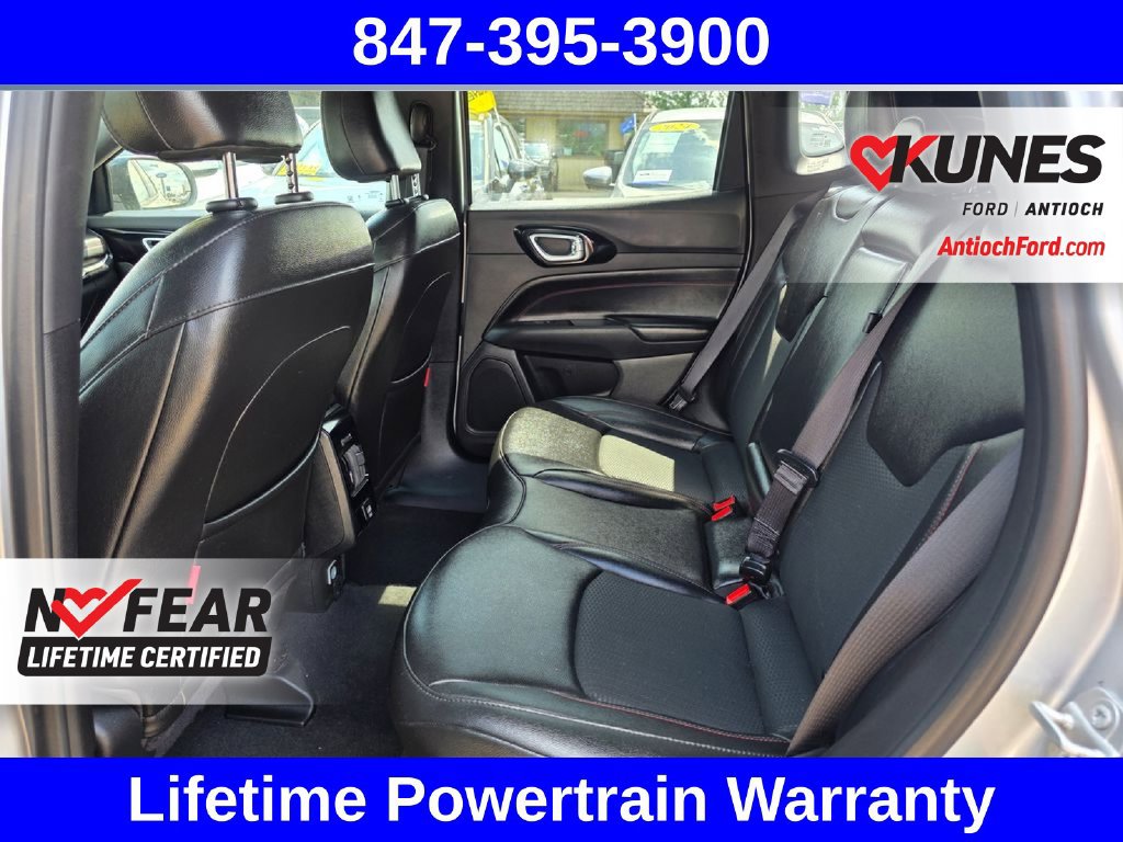 Used 2025 Jeep Compass Trailhawk AWD/4WD image 27