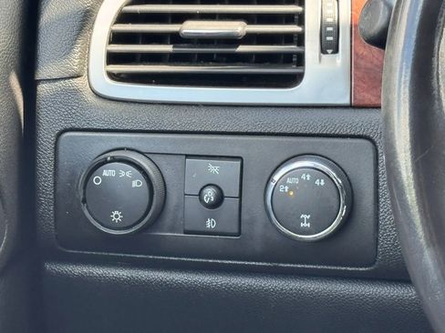 Used 2007 Chevrolet Avalanche LTZ w/ LTZ Preferred Equipment Group AWD/4WD image 25