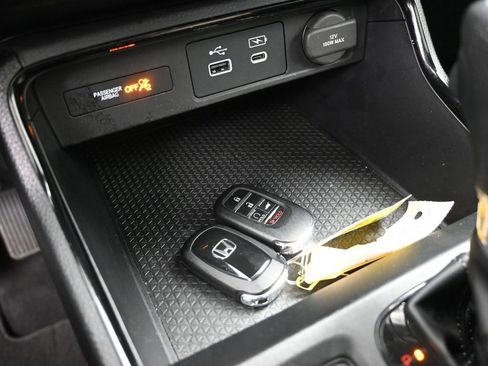 Certified 2024 Honda CR-V EX image 17