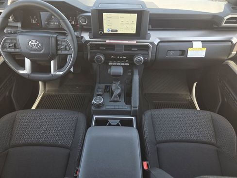 New 2026 Toyota 4Runner SR5 AWD/4WD image 20