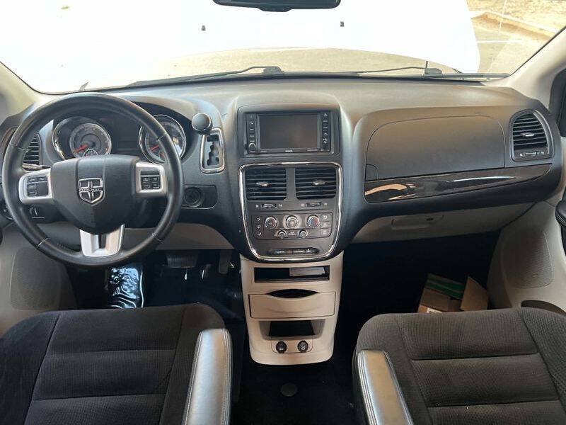 Used 2017 Dodge Grand Caravan SE w/ Power Window Group FWD image 20