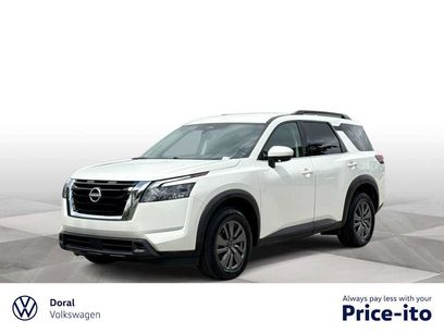 Used 2025 Nissan Pathfinder SV